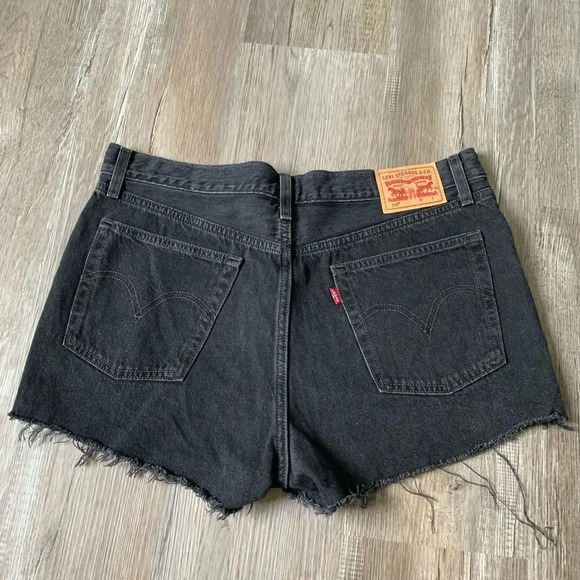 Levi’s 501 High Waisted Button Fly Cutoff Festival Shorts Size 31 M L Black - Picture 1 of 7